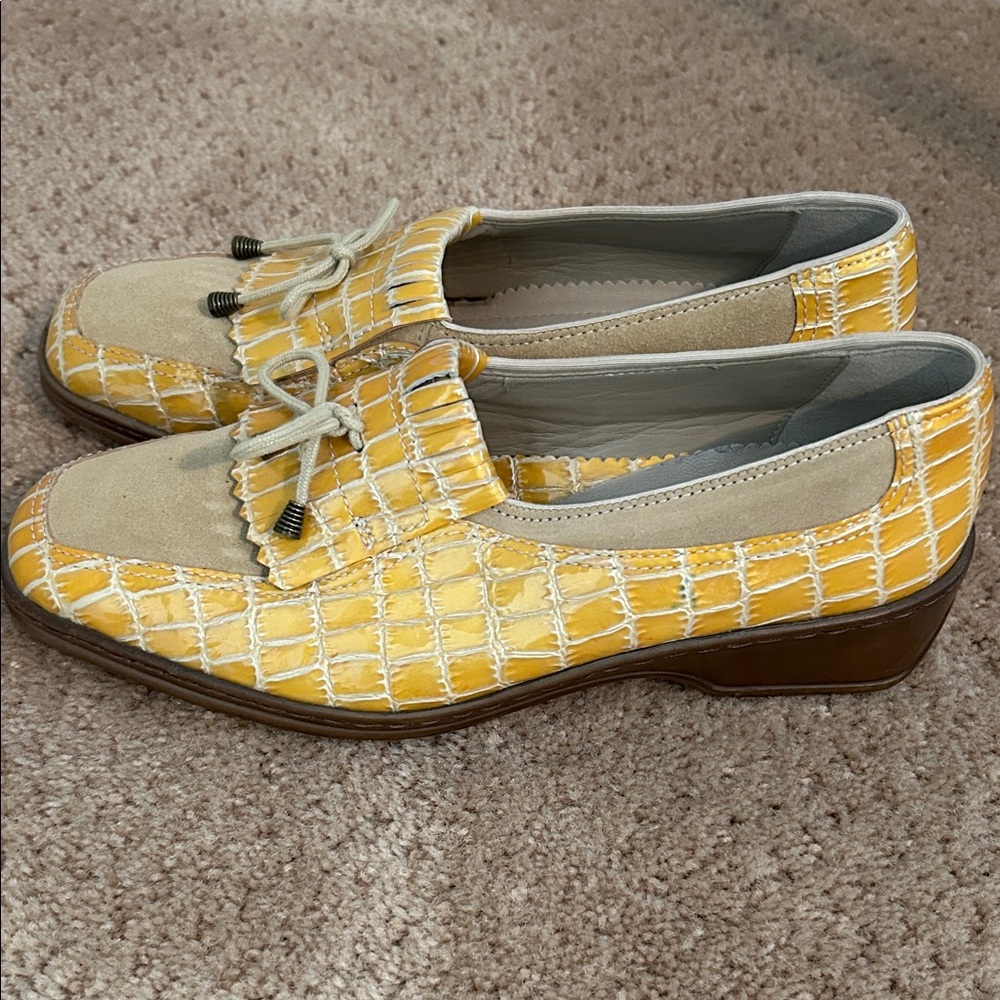 Ara Yellow and Beige Women's Loafers - Picture 4 of 10